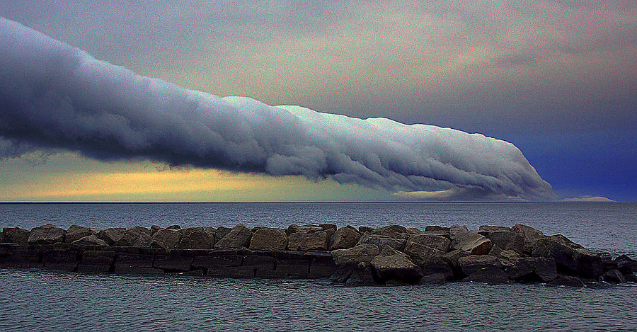 Roll Cloud Over Lake Erie Photograph By Robert Bodnar Fine Art America