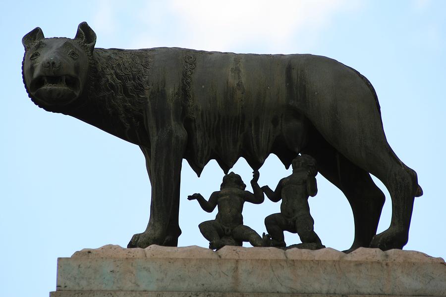 capitoline she wolf