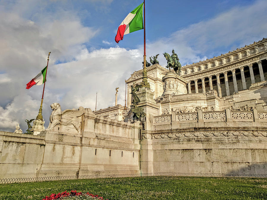 Rome Monument  Photograph by Yvonne Jasinski