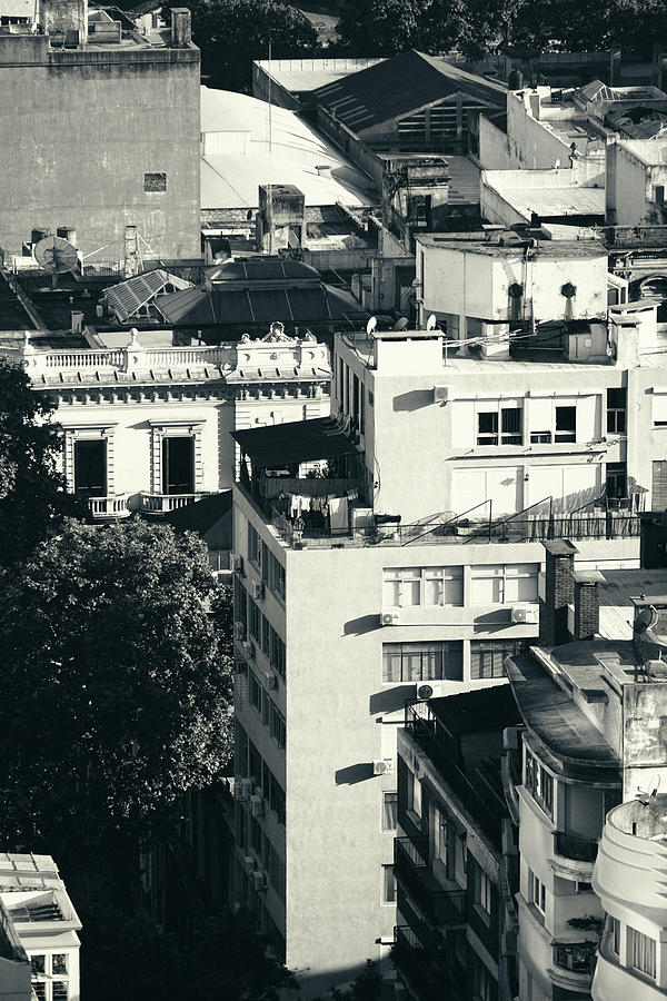 Rooftop Washing Photograph by Richard Reeve