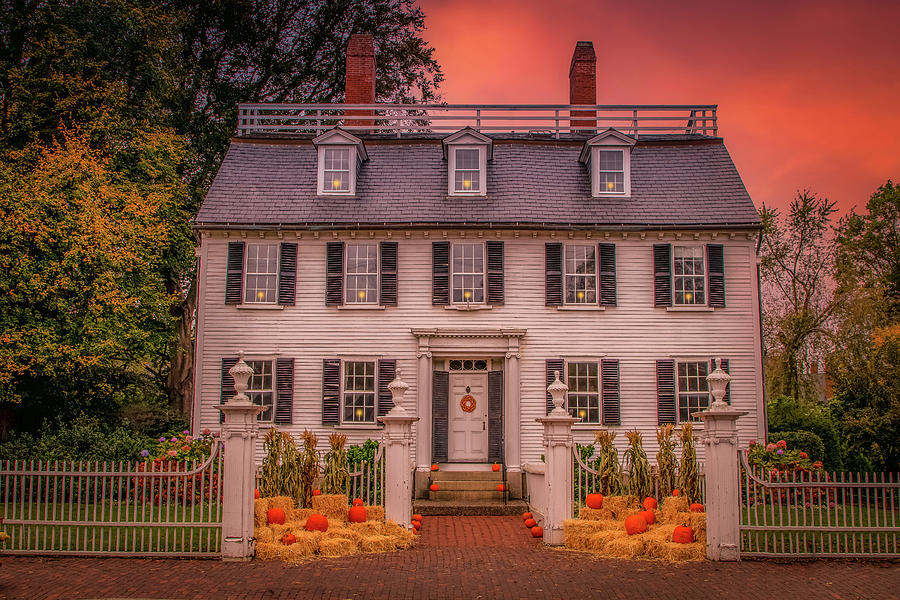 Ropes Mansion is ready for Halloween Photograph by Jeff Folger