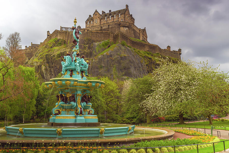Ross Fountain and Edinburgh Castle Photograph by Scott McGuire