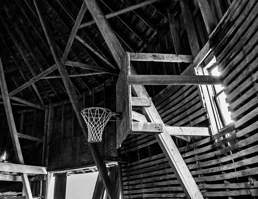 Round Ball In An Indiana Round Barn Photograph by Scott Smith