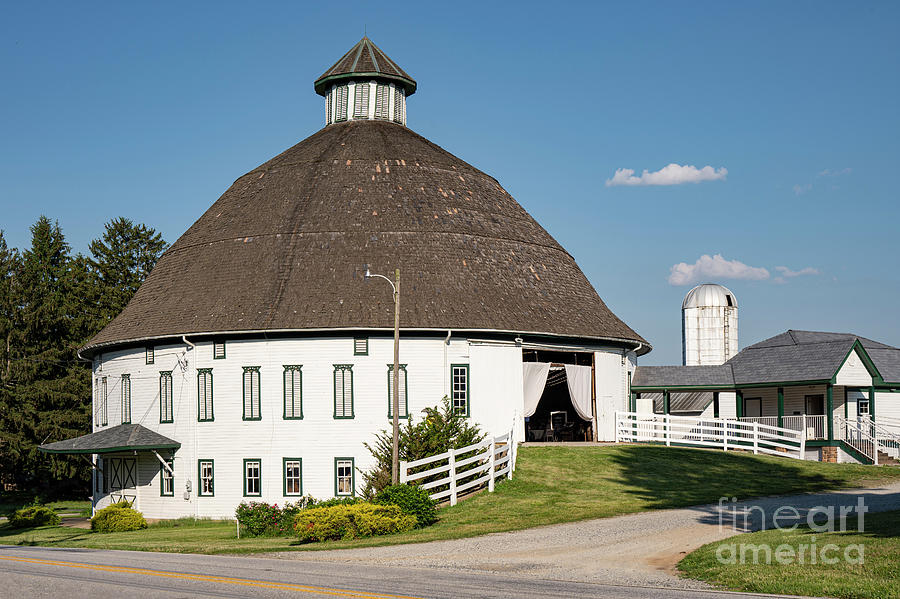 Round Barn and Farm Market Photograph by Bob Phillips