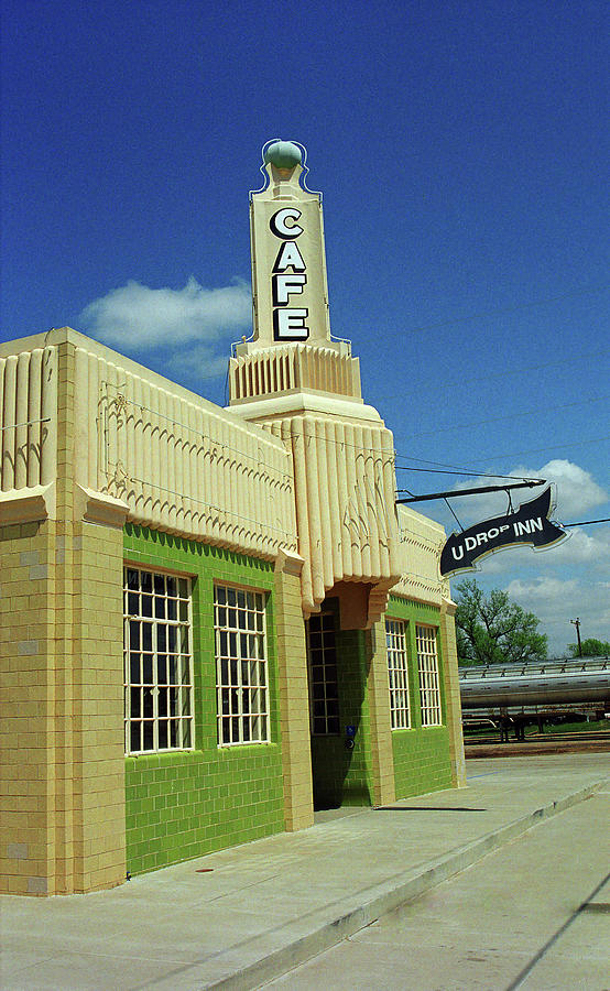 Route 66 - Conoco Tower Station 2007 Photograph by Frank Romeo