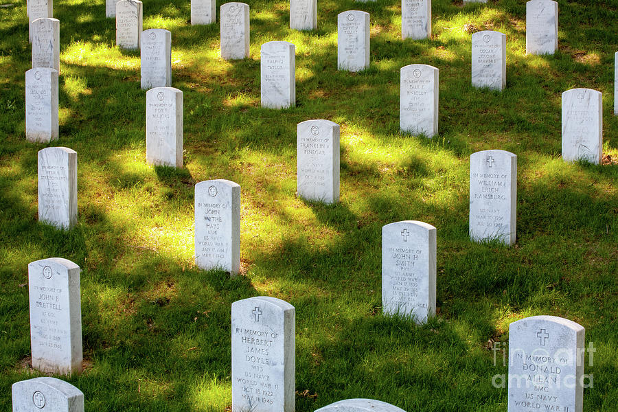 Rows and columns of graves of military dead at Arlington Nationa Photograph by William Kuta
