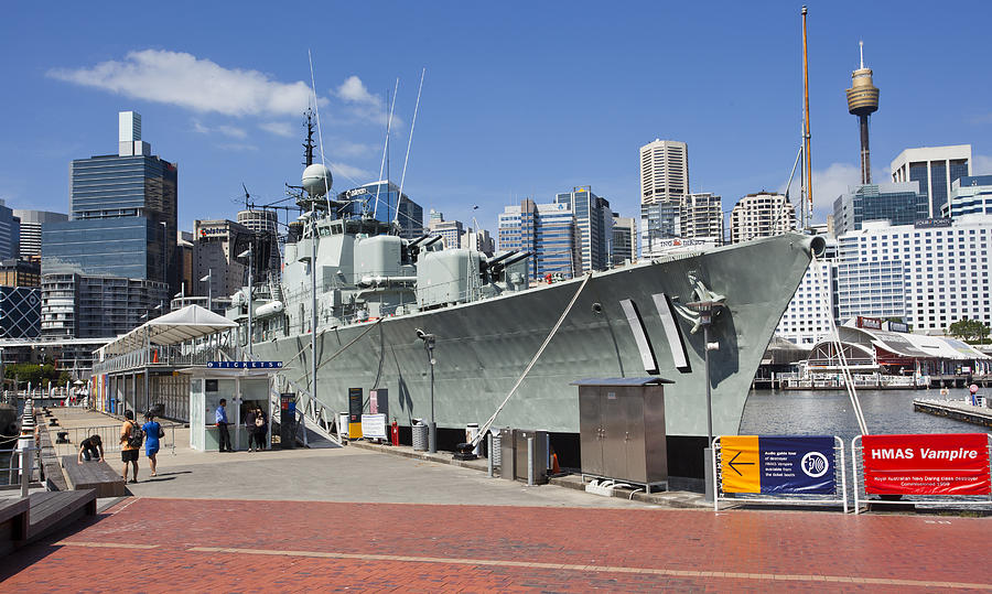 Royal Australian Navy daring class drestroyer HMAS Vampire at Australian National Martime Museum, Darling Harbour. Photograph by Manfred Gottschalk