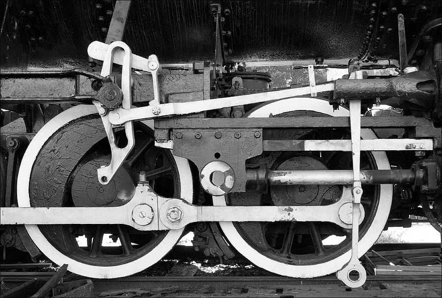 RR Engine Toledo, OR Photograph by Mike Bergen