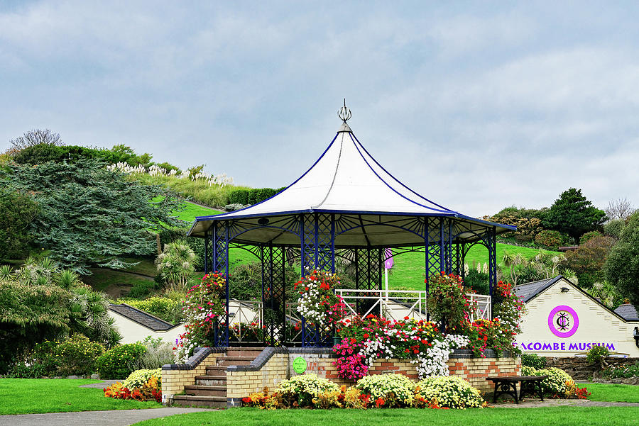 Runnymede Bandstand, Ilfracombe Photograph by Rod Johnson
