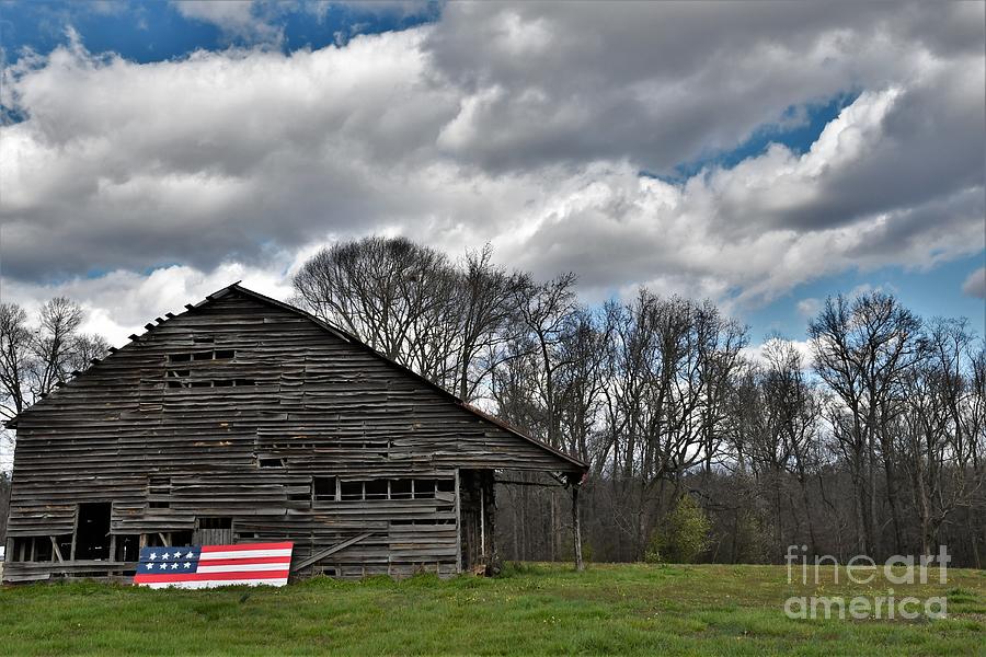 Rural NC Barn Photograph by Julie Adair