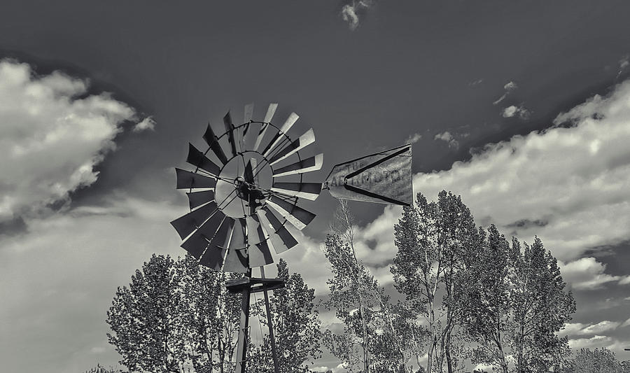 Rural America Windmill Photograph by Cathy Anderson