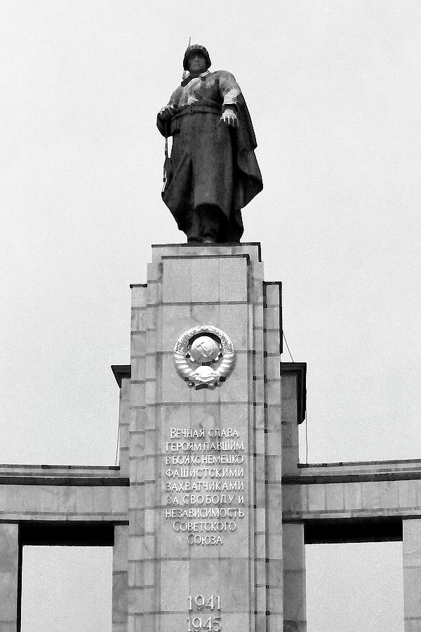 Russian Soldier Monument, Berlin Photograph by Jerry Griffin