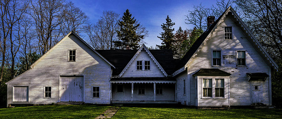 Rustic Maine Farmhouse Photograph by Marty Saccone