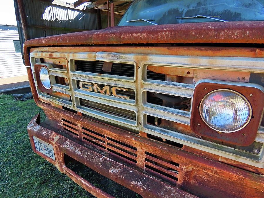 Rusty GMC Truck Grille Photograph by Connie Fox