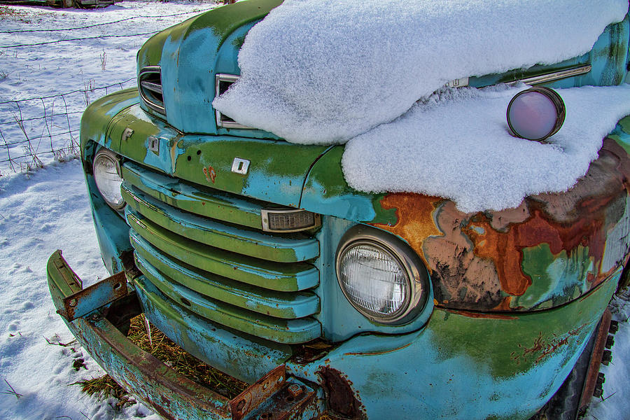 rusty old ford truck