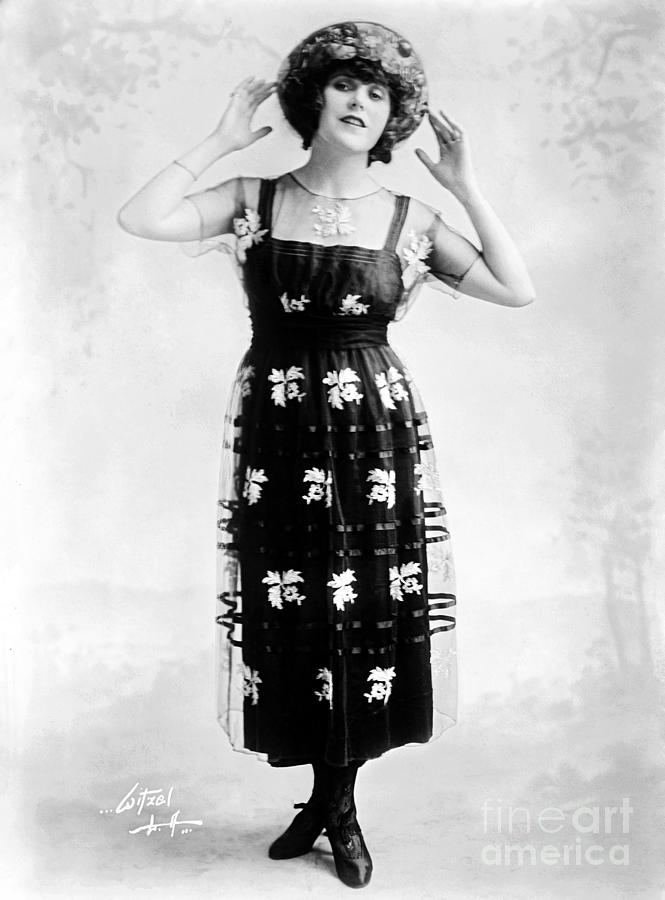 Ruth Roland 1915 Photograph by Sad Hill - Bizarre Los Angeles Archive