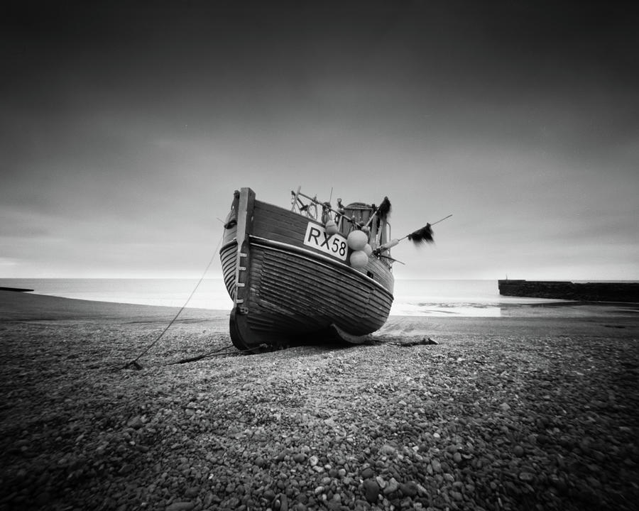 RX58 fishing Boat Hastings Photograph by Will Gudgeon