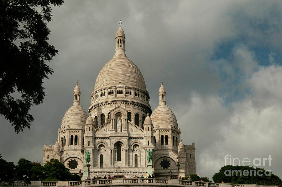 Architecture Photograph - Sacre-Coeur by Bob Phillips