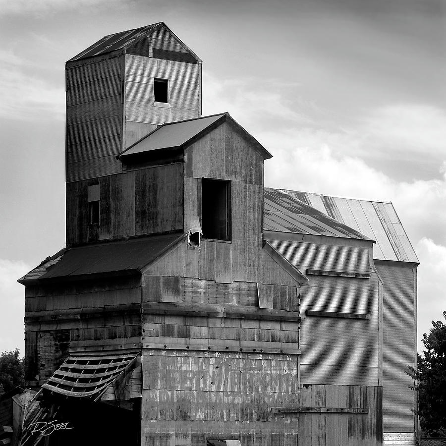 Saffordville Elevator In Black And White Photograph