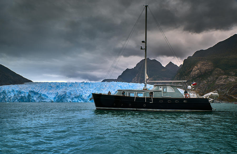 Sailboat aproaching to the glacier San Rafael Photograph by Fotografías Jorge León Cabello