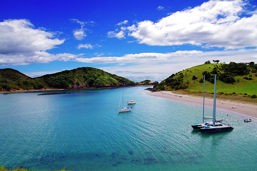Sailing in Paradise - Bay of Islands, New Zealand Photograph by Kenneth Lane Smith
