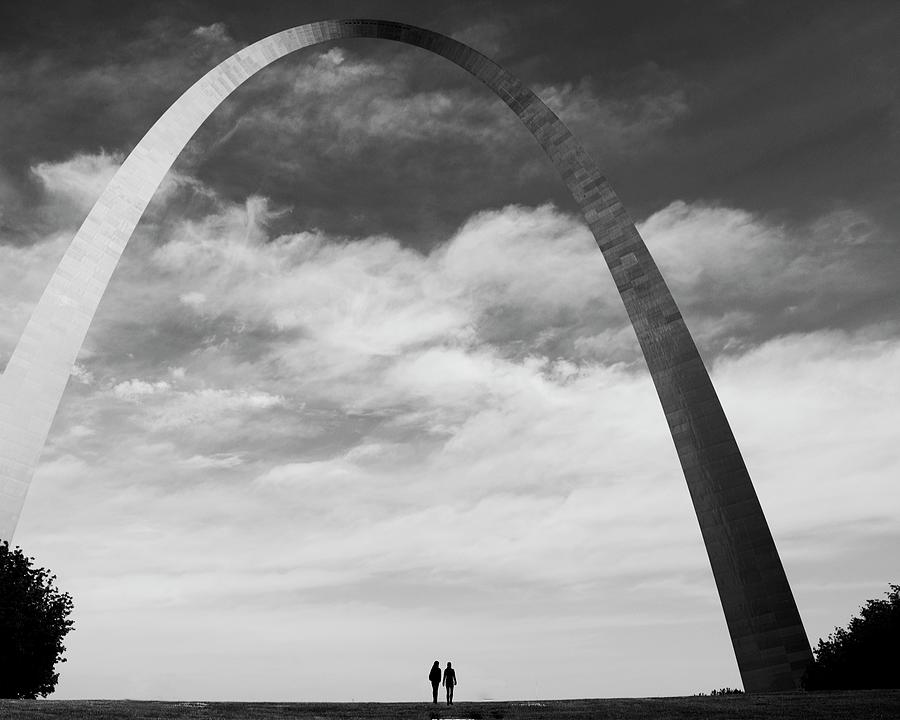Saint Louis Arch Missouri Black and White Photograph by Bob Pardue
