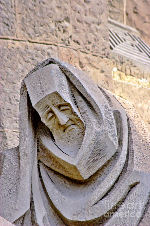 Saint Peter stone sculpture on the Sagrada Familia - Barcelona Spain Photograph by Stefano Senise Saint Peter stone sculpture on the Sagrada Familia - Barcelona Spain Photograph by Stefano Senise