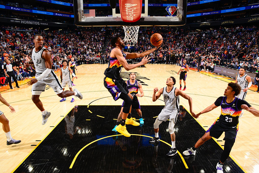 San Antonio Spurs v Phoenix Suns Photograph by Barry Gossage