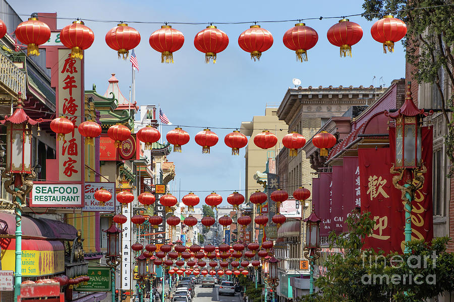San Francisco Photograph - San Francisco Chinatown Lanterns R428 by San Francisco