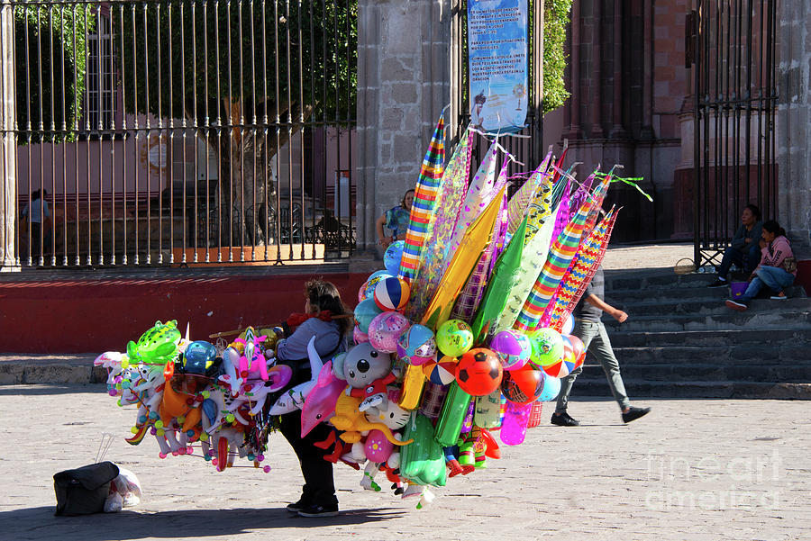 San Miguel de Allende Vendedor Ambulante Photograph by Bob Phillips