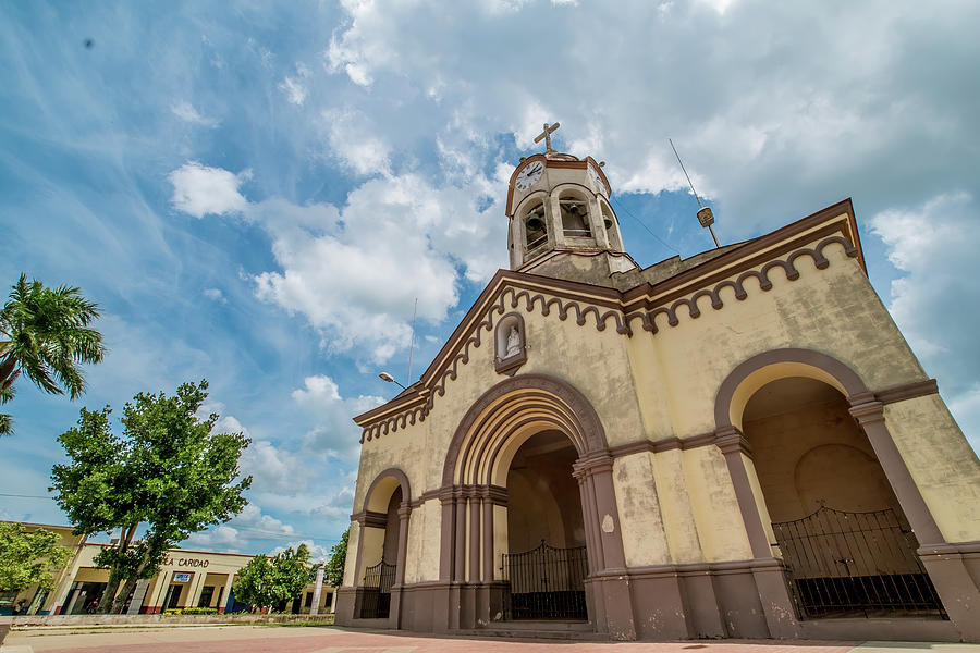 Sancti Spiritus church. Cuba. Photograph by Lie Yim