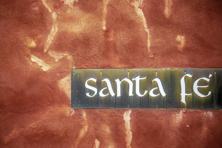 Santa Fe Photograph - Santa Fe Adobe Sign by Steven Bateson
