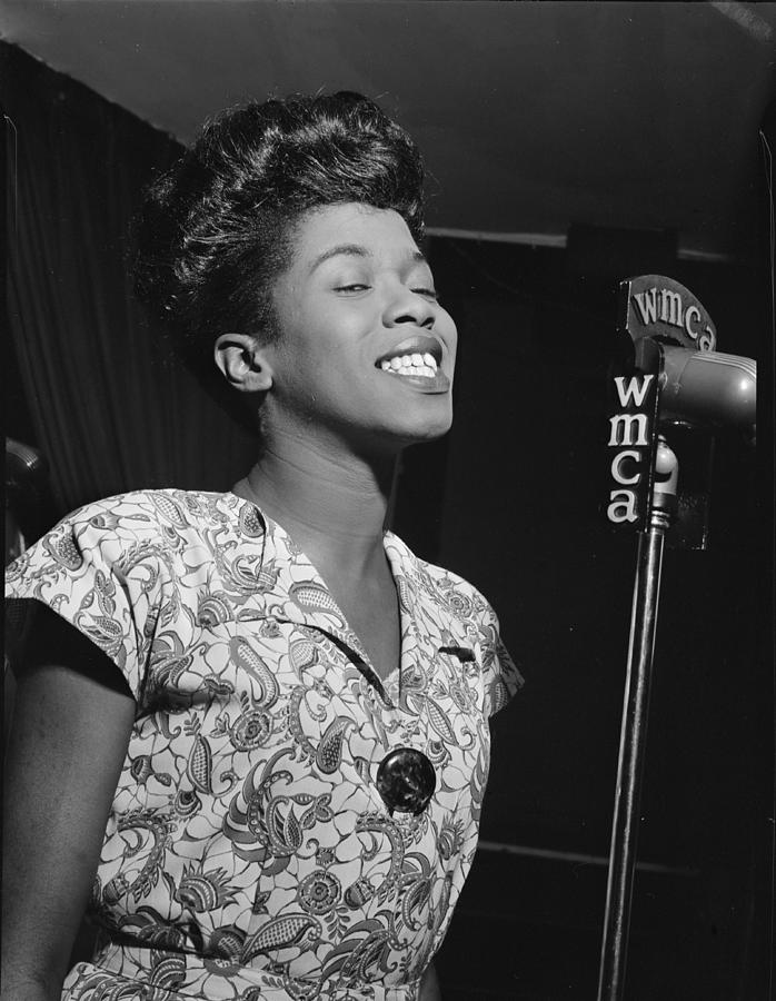 Jazz Photograph - Sarah Vaughan - Circa 1946 by David Hinds