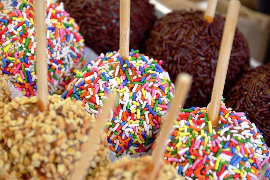 Candy apples at the state fair Photograph by David Lee Thompson