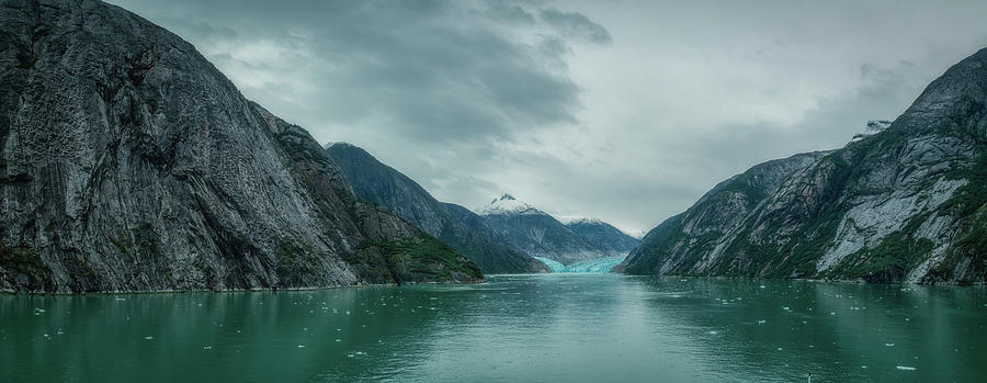 Sawyer Glacier in Alaska Photograph by Robert J Wagner