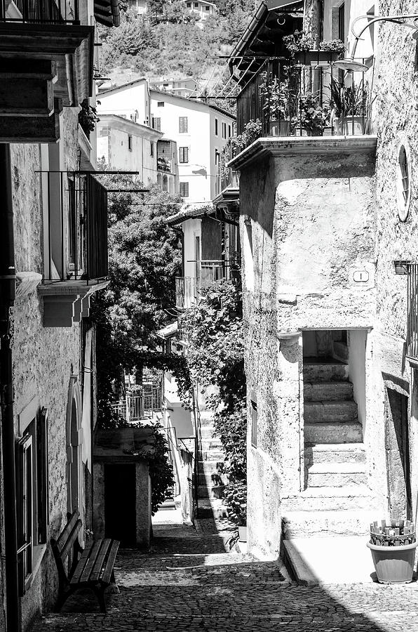 Scanno, Italy - BW 06 Photograph by AM FineArtPrints
