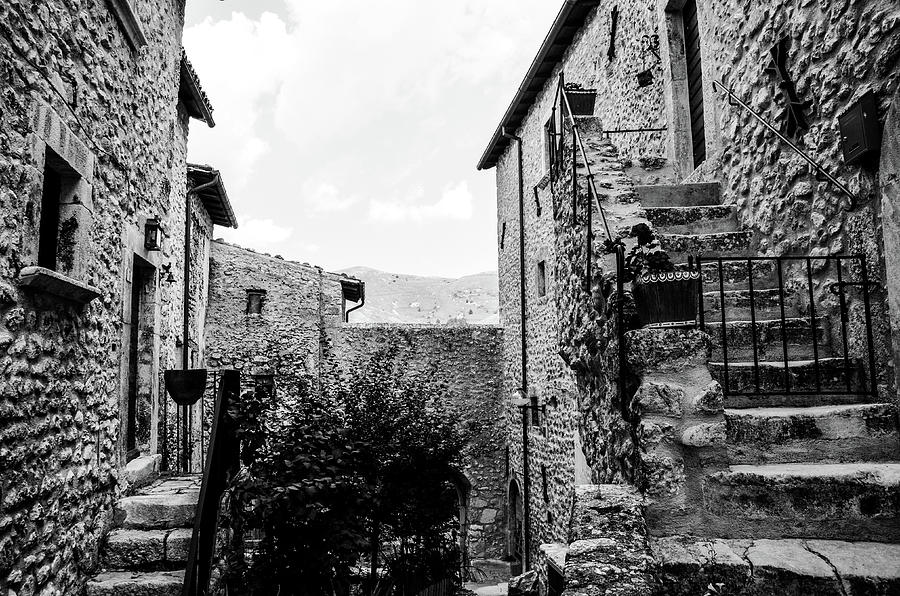 Scanno, Italy - BW 31 Photograph by AM FineArtPrints