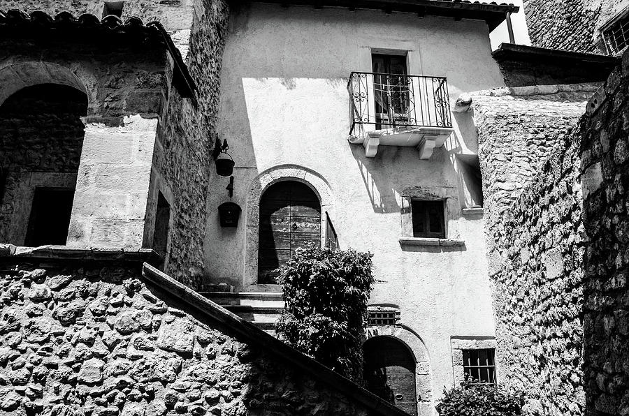 Scanno, Italy - BW 38 Photograph by AM FineArtPrints