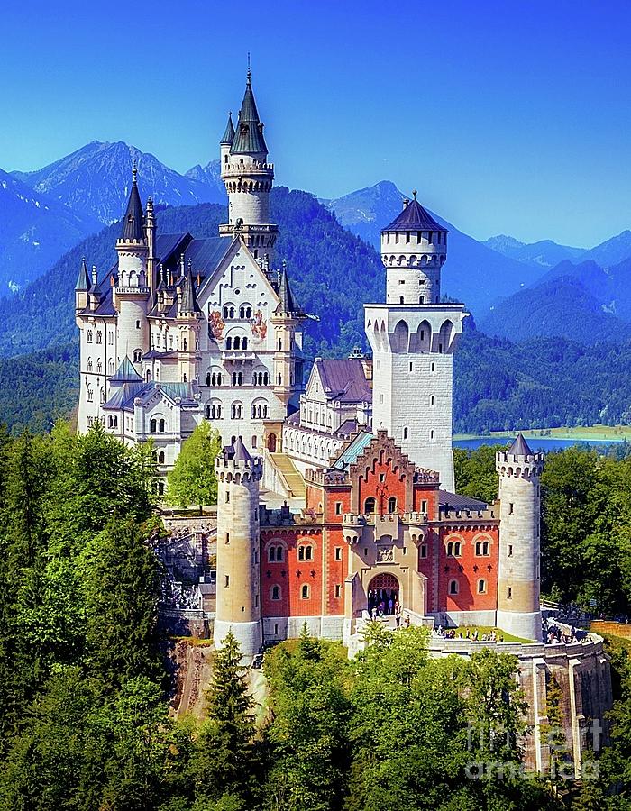 Schloss Neuschwanstein Digital Art by Florian Stollmayer | Pixels