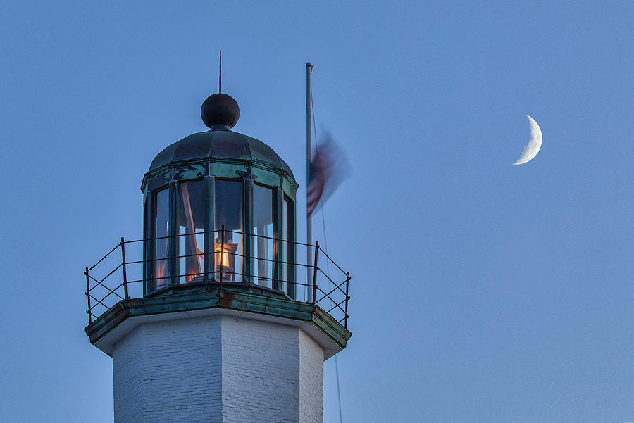 Scituate Lighthouse and Crescent Moon Photograph by Juergen Roth