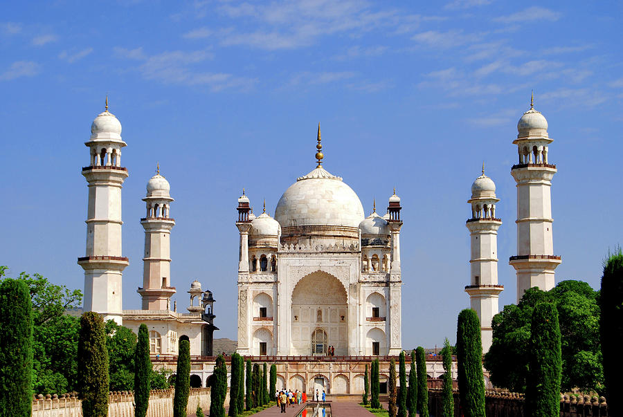 Bibi-Ka-Maqbara - Aurangabad, Sculptures, Architecture Photograph by ...