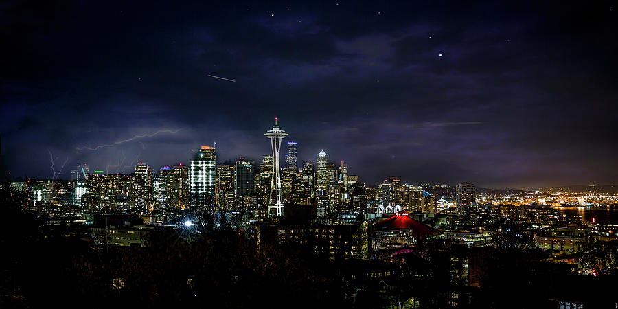 Seattle skyline at night Photograph by The Flying Photographer