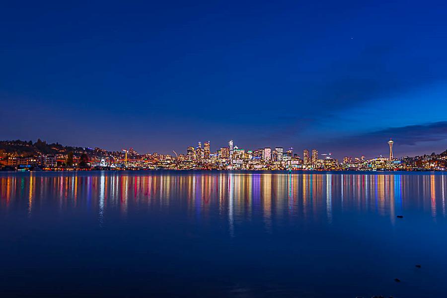 Seattle Skyline From Lake Union Photograph by Rebbecca Peterson Photography