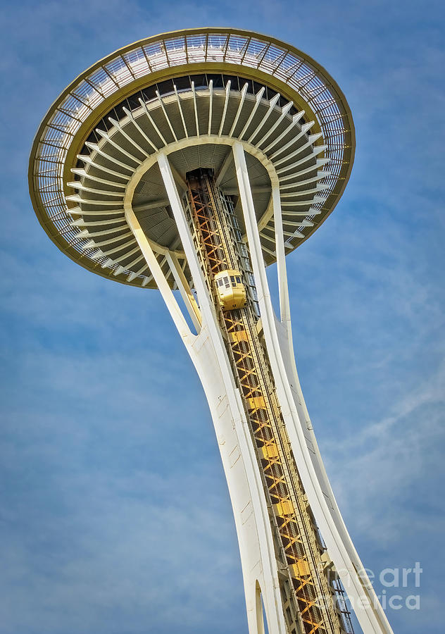 Seattle Space Needle Photograph by Jerry Fornarotto