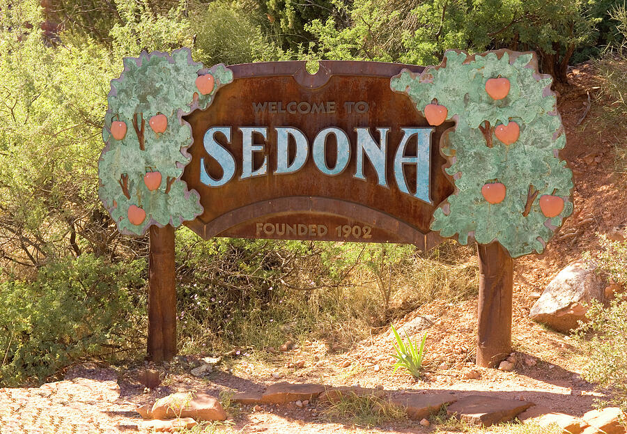 Sedona Arizona Photograph by Bob Pardue