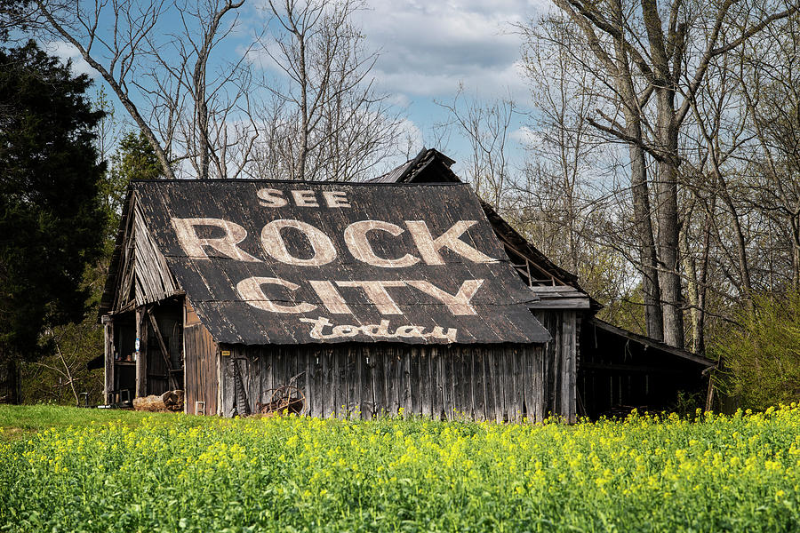 See Rock City Barn Photograph by Andy Crawford