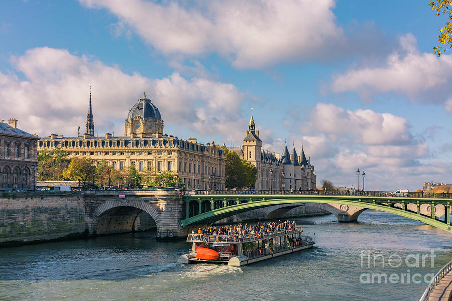Seine River Cruise Photograph by Vicente Sargues