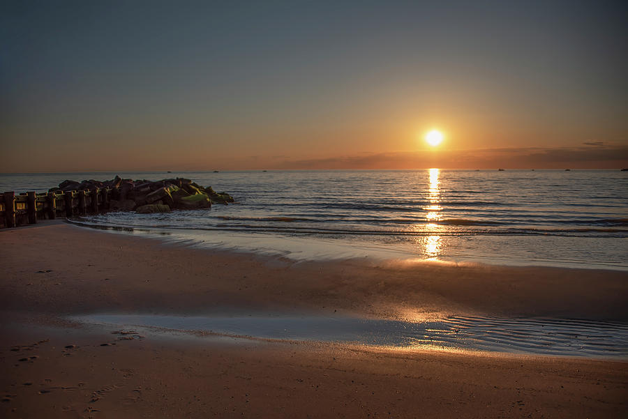 Beach Photograph - Setting Sun - Villas New Jersey by Bill Cannon