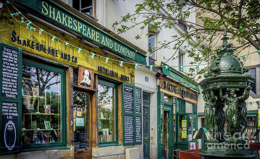 Shakespeare and Company in Paris: 19 reviews and 31 photos