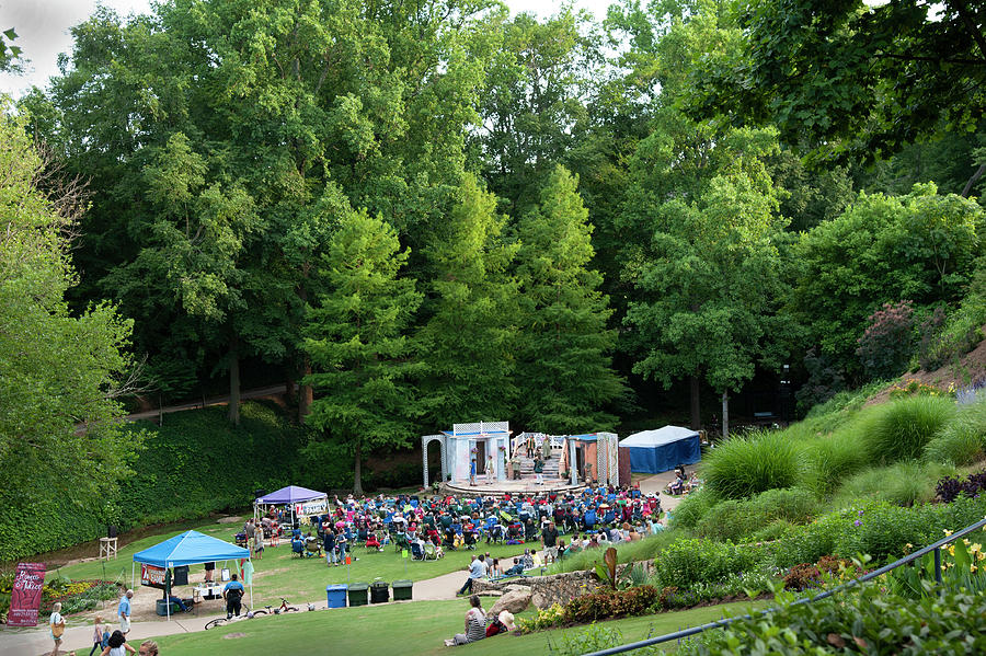 Shakespeare in the Park Photograph by Robert Klemm
